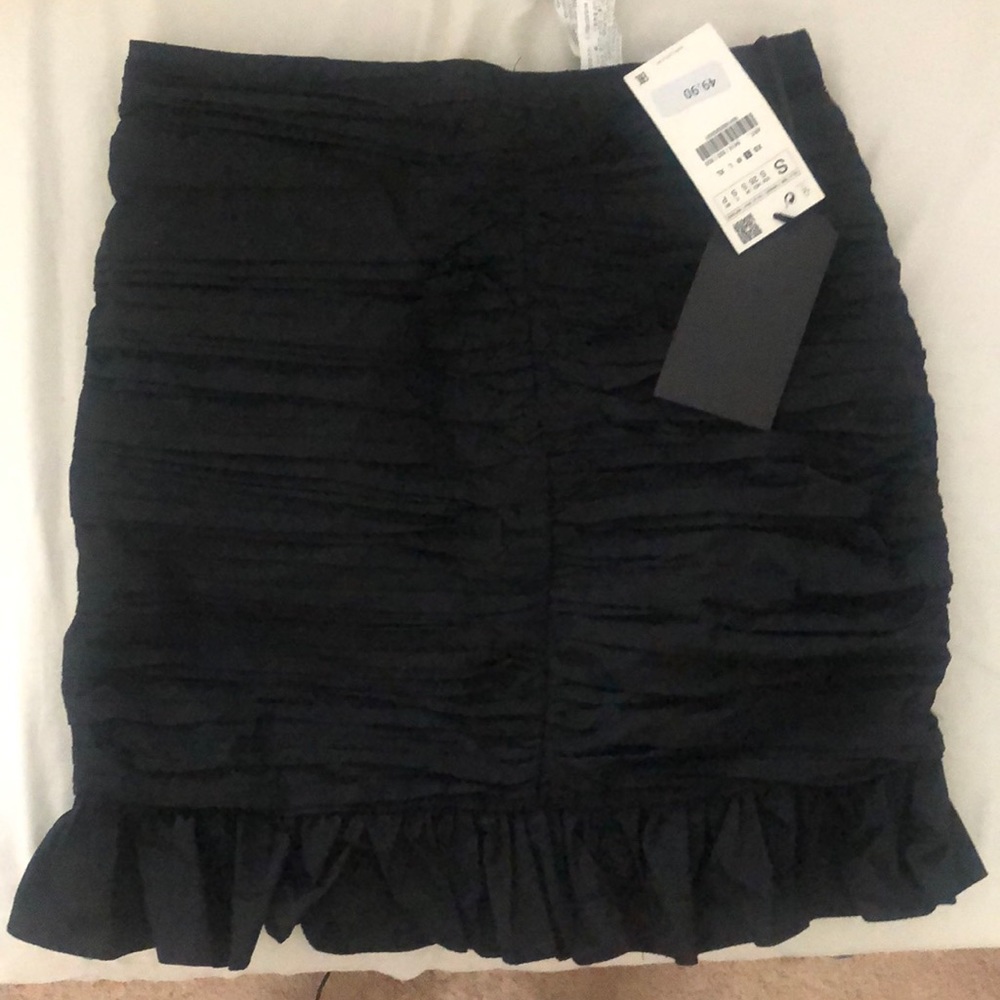 Zara ruffle skirt